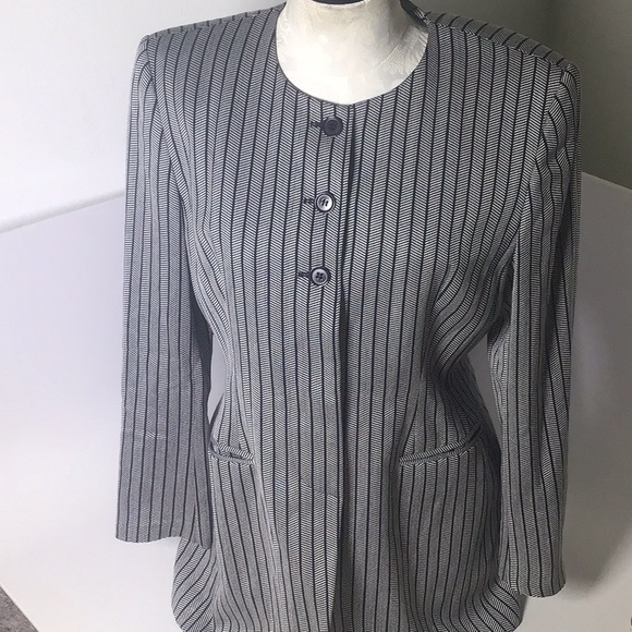 Escada Pin Stripe Wool/ Silk Business Blazer Jacket - Picture 2 of 9